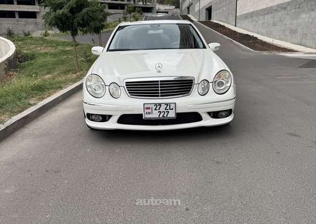 Mercedes-Benz E 55 AMG