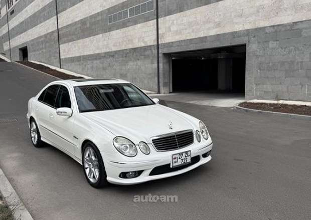 Mercedes-Benz E 55 AMG