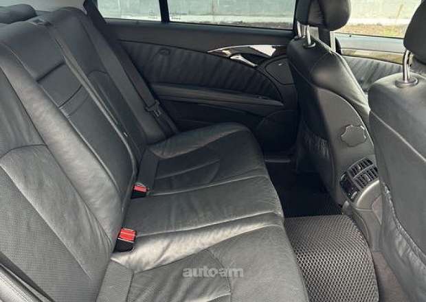 Mercedes-Benz E 55 AMG