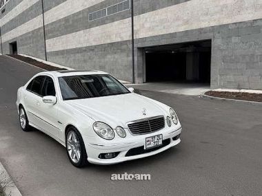 Mercedes-Benz E 55 AMG  2002 