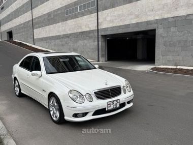 Mercedes-Benz E 55 AMG  2002 