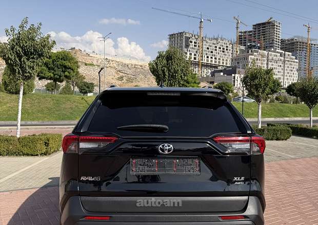 Toyota Rav 4