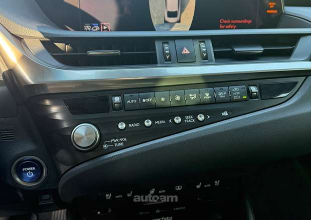Lexus ES 300 2021 — լուսանկար 12