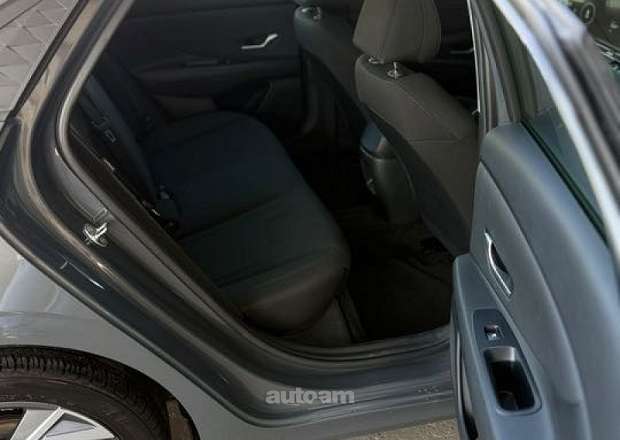Hyundai Elantra 2024 — լուսանկար 6