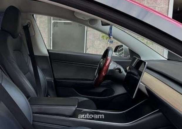 Tesla Model 3 2018 — լուսանկար 3