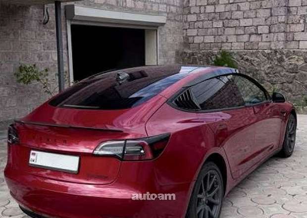 Tesla Model 3 2018 — լուսանկար 2