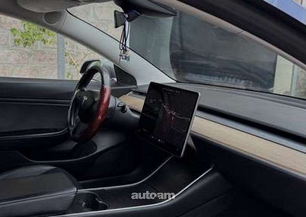Tesla Model 3 2018 — լուսանկար 9