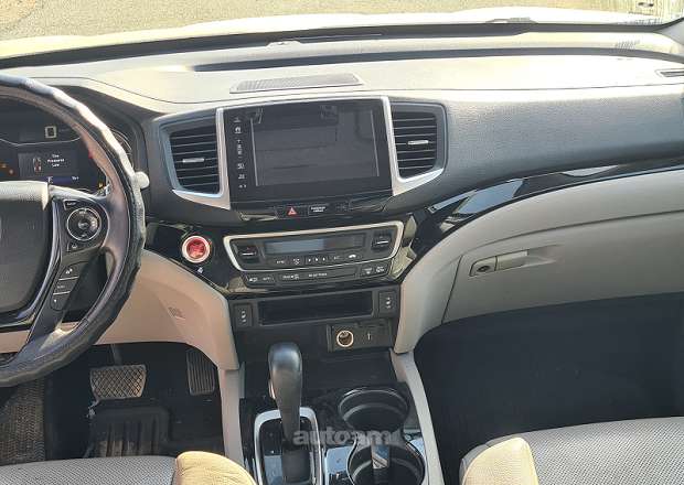 Honda Ridgeline 2018 — լուսանկար 10
