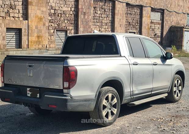 Honda Ridgeline 2018 — լուսանկար 5