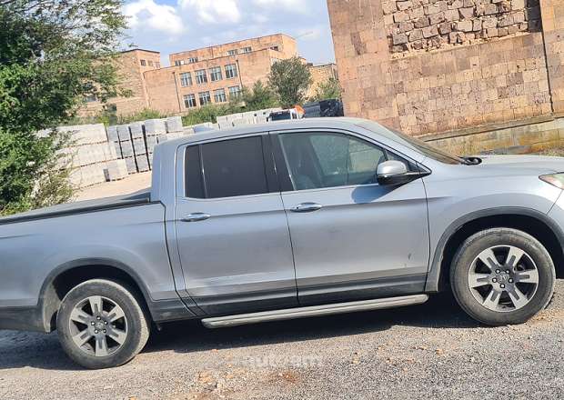 Honda Ridgeline 2018 — լուսանկար 4