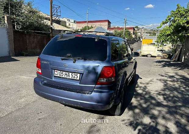 Kia Sorento 2003 — photo 5