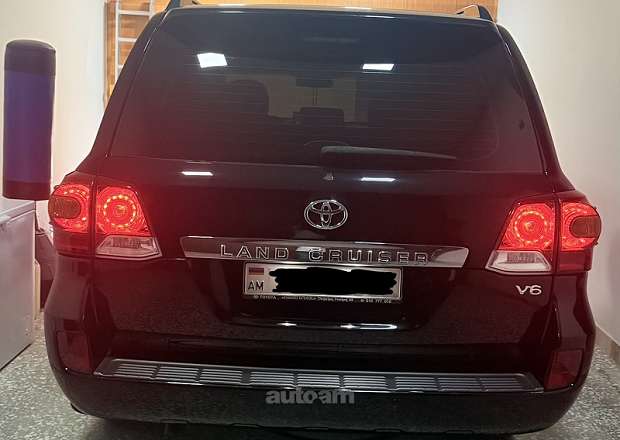 Toyota Land Cruiser 200 2014 — լուսանկար 7