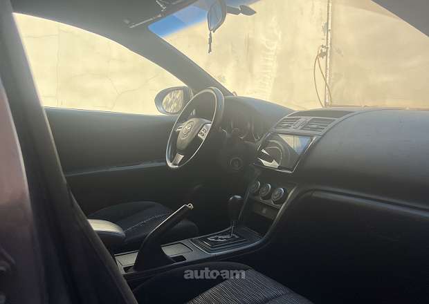 Mazda 6 2009 — լուսանկար 1