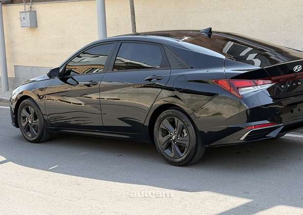 Hyundai Elantra 2023 — լուսանկար 6