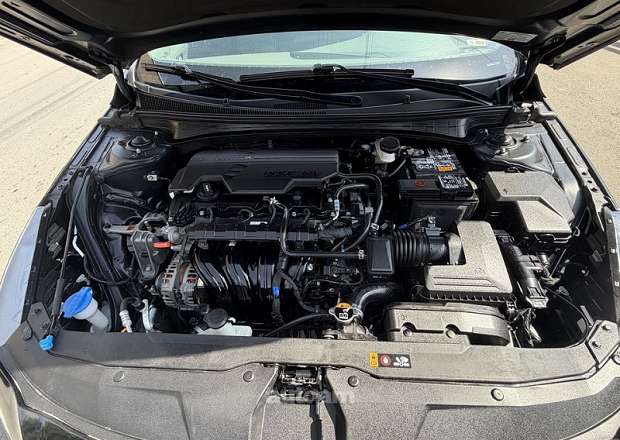 Hyundai Elantra 2023 — լուսանկար 8