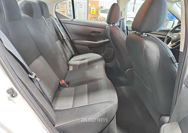 Nissan Sentra