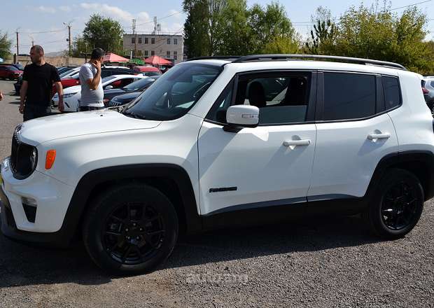 Jeep Renegade 2020 — photo 4