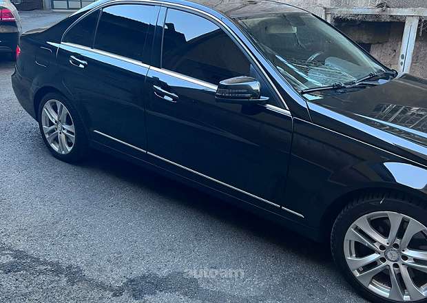 Mercedes-Benz C 300