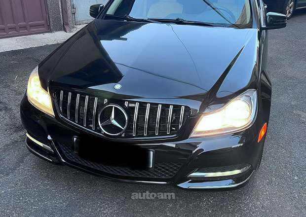 Mercedes-Benz C 300