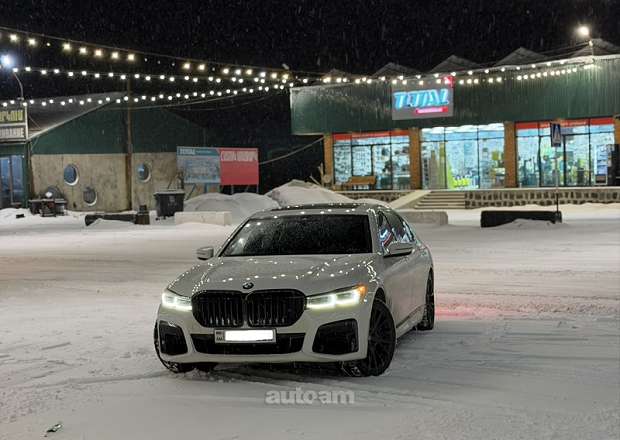 BMW 740
