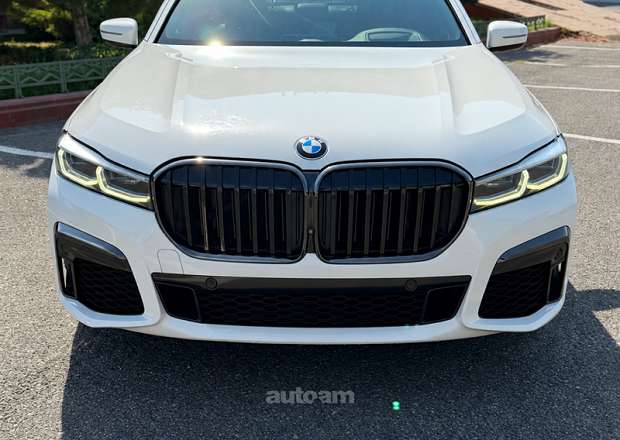 BMW 740