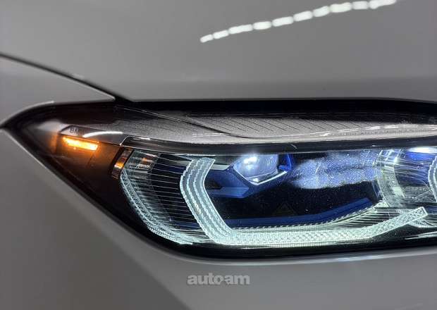 BMW 740