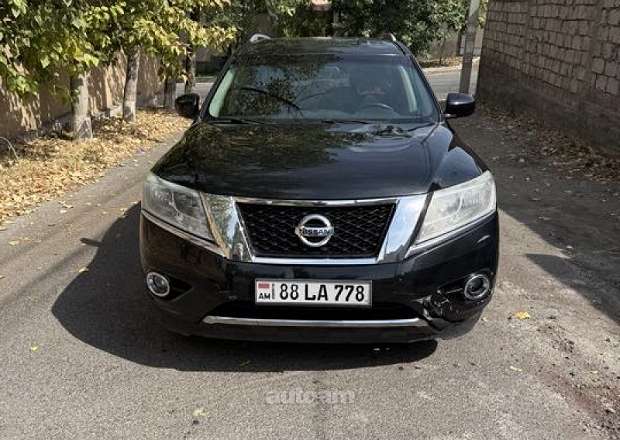 Nissan Pathfinder 2016 — լուսանկար 1