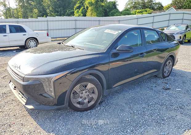Kia K4