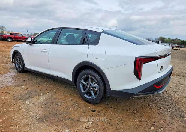 Kia K4