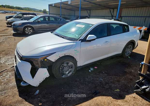 Kia K4
