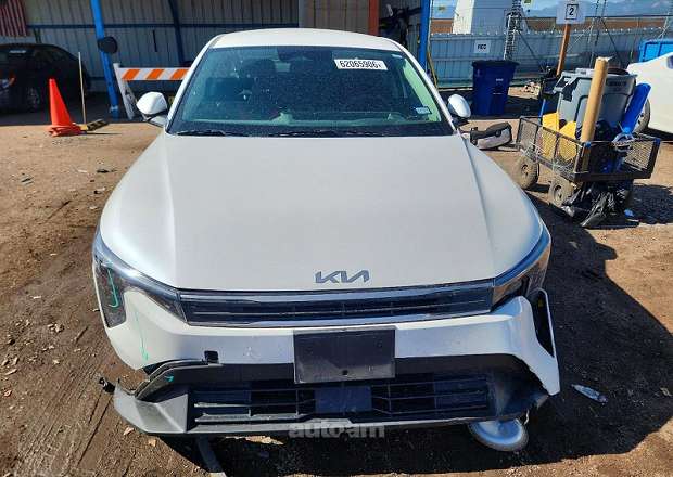 Kia K4