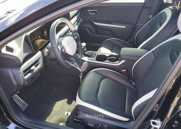 Kia K4