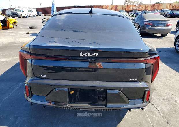 Kia K4