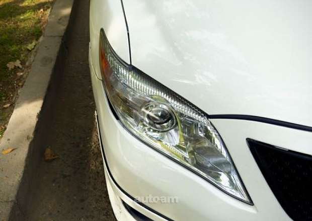 Toyota Camry 2011 — լուսանկար 2