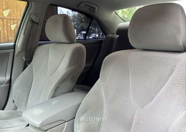 Toyota Camry 2011 — լուսանկար 11