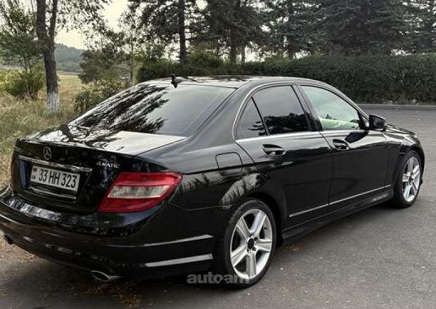 Mercedes-Benz C 300