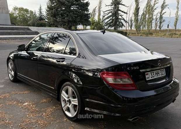 Mercedes-Benz C 300