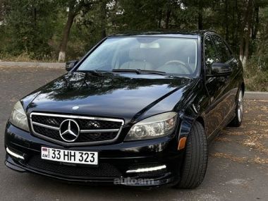 Mercedes-Benz C 300  2011 