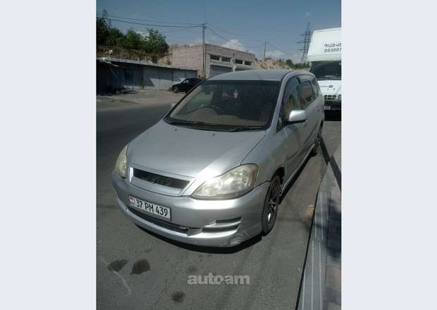 Toyota Ipsum 2003 — լուսանկար 2