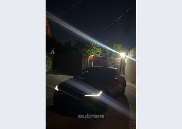 Tesla Model 3 2023 — լուսանկար 9