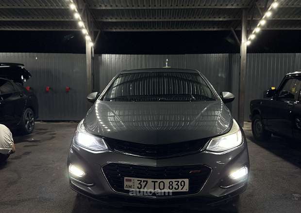 Chevrolet Cruze 2018 — фото 1