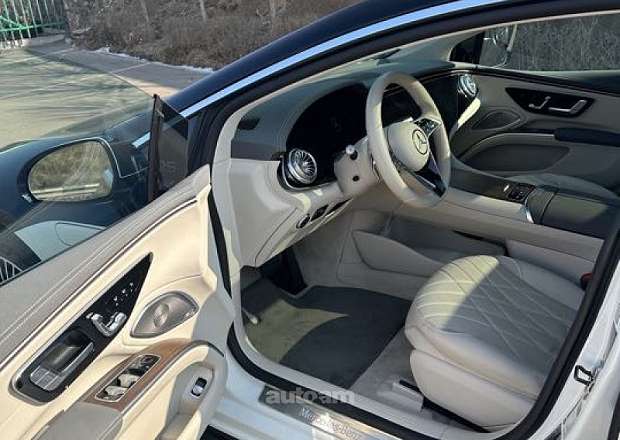 Mercedes-Benz EQS