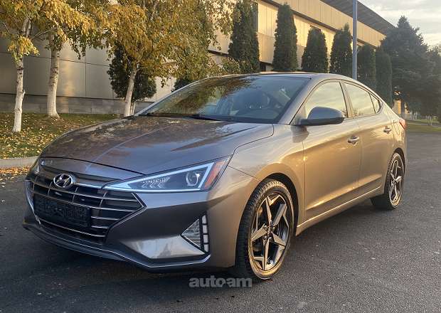 Hyundai Elantra 2019 — լուսանկար 1