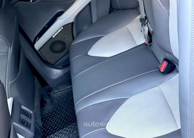 Toyota Camry 2020 — photo 7