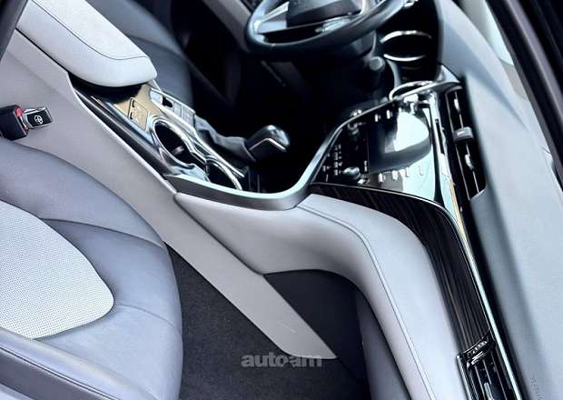 Toyota Camry 2020 — photo 5