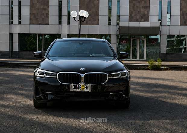 BMW 530 2021 — լուսանկար 1