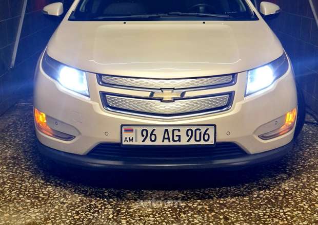 Chevrolet Volt 2011 — լուսանկար 2