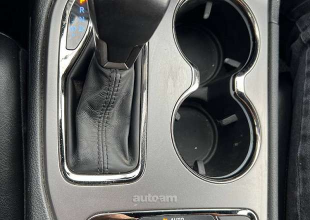 Jeep Grand Cherokee 2020 — լուսանկար 6