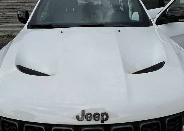 Jeep Grand Cherokee 2020 — լուսանկար 10