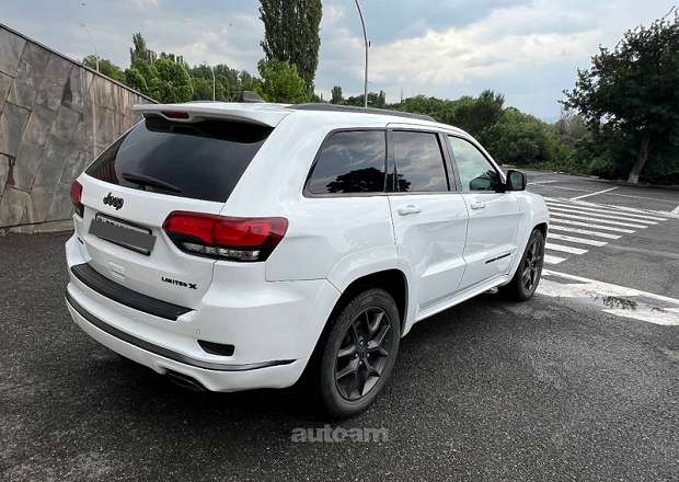 Jeep Grand Cherokee 2020 — լուսանկար 4